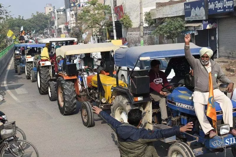 Amritsar: स्वतंत्रता दिवस पर किसानों ने निकाला ट्रैक्टर मार्च