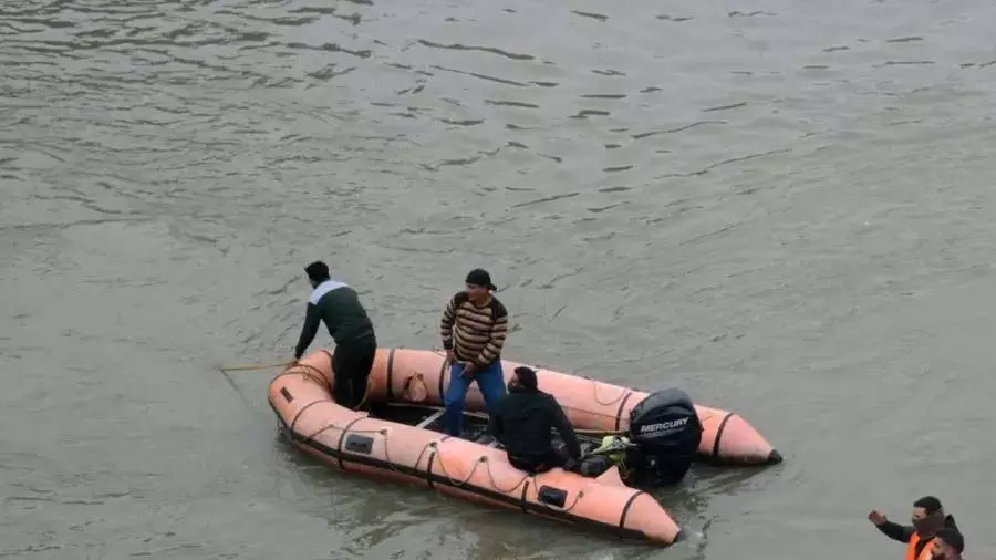 Assam के किशोर का शव चार दिन बाद झेलम से बरामद