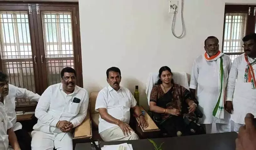 Minister Jupally को कांग्रेस कार्यकर्ताओं के गुस्से का सामना करना पड़ा