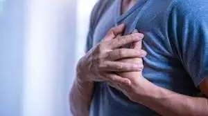 इन खाने के चीजों भी बढ़ सकता है heart attack का खतरा