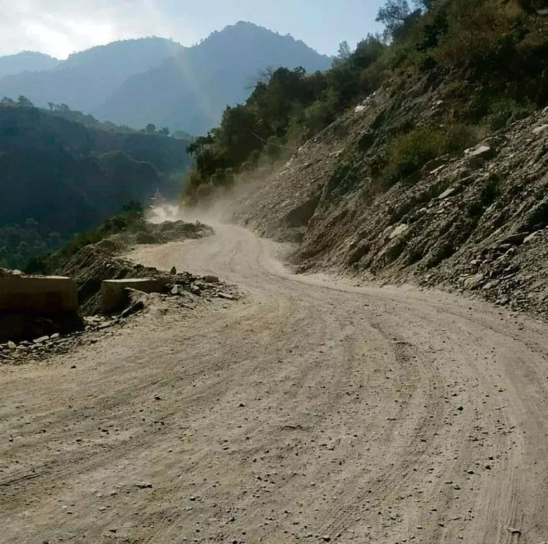 Himachal : स्थानीय लोगों ने द्रम्मण-चंबा-किलाड़ सड़क को राष्ट्रीय राजमार्ग का दर्जा देने की मांग