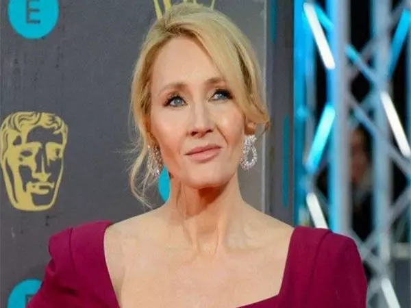 JK Rowling ने हैरी पॉटर के वैश्विक सनसनी बनने के पल को याद किया