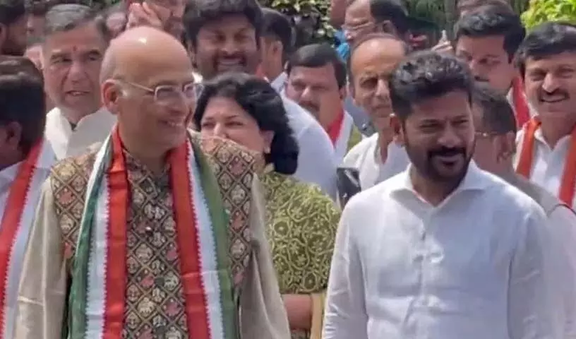 Abhishek Singhvi ने तेलंगाना से कांग्रेस उम्मीदवार के तौर पर पर्चा दाखिल किया