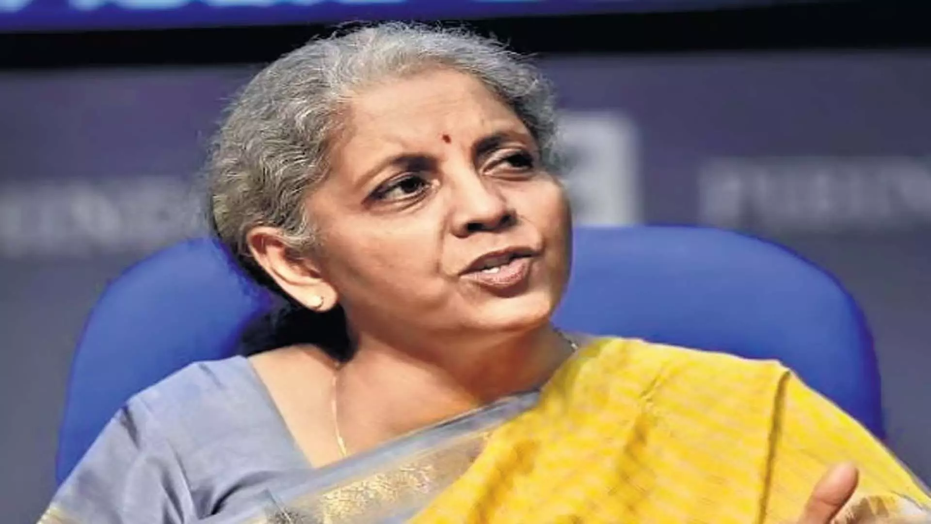 Sitharaman सार्वजनिक क्षेत्र के बैंकों से जमा वृद्धि बढ़ाने का आग्रह किया