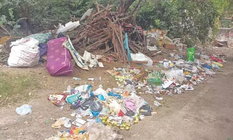 CHENNAI: अवाडी कॉर्पोरेशन में ठोस कचरे के अतिप्रवाह से बदबू फैल रही