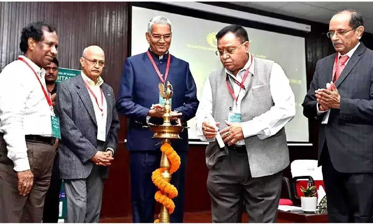 Andhra Pradesh: परमाणु ऊर्जा, नवीकरणीय ऊर्जा के महत्व पर बल दिया गया