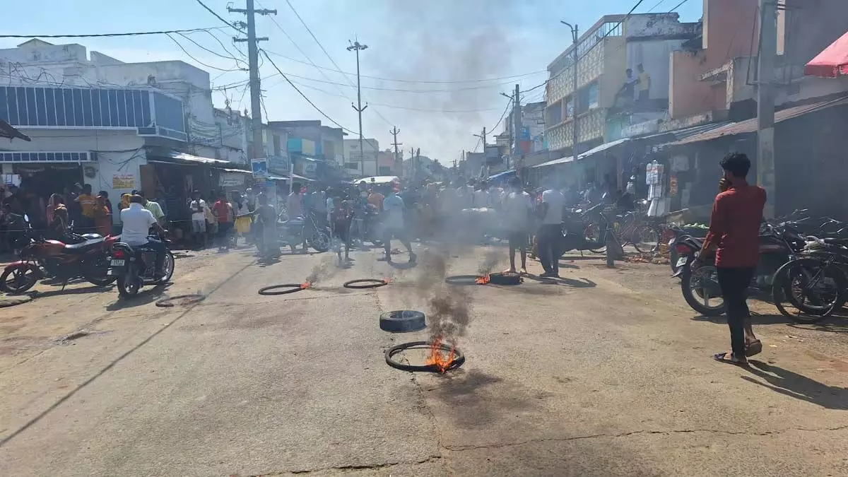 Odisha के चिकिती में जहरीली शराब से दो लोगों की मौत, छह गिरफ्तार