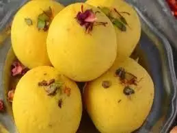 Janmashtami Recipe: श्रीकृष्ण जन्माष्टमी पर कान्हा को लगाएं मिश्री मलाई लड्डू का भोग