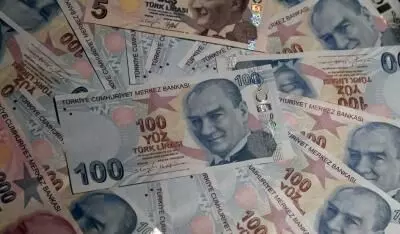 Turkish Lira ने अमेरिकी डॉलर के मुकाबले रिकॉर्ड निचले स्तर को छुआ