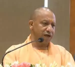 अति आत्मविश्वास घातक, जनता के बीच रहें व संवाद-समन्वय बनाए रखें : मुख्यमंत्री योगी