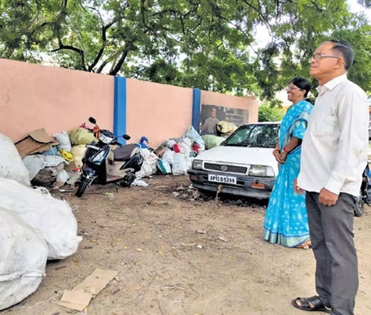 Karimnagar स्कूल में वायरल बुखार फैलने के बाद जिला कलेक्टर ने दिए जांच के आदेश