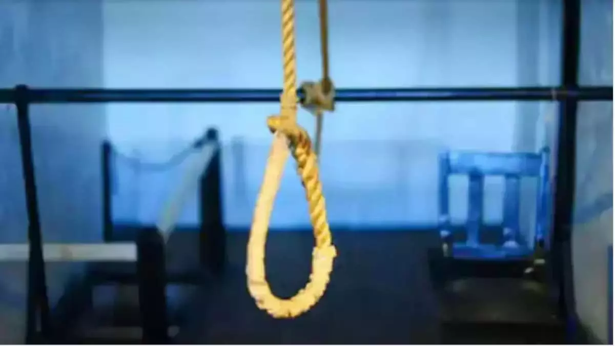 Suicide: सिपाही बनने का टूटा सपना, पेपर खराब होने पर लगाई फांसी