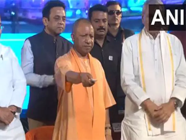 Yogi Adityanath ने जन्माष्टमी की पूर्व संध्या पर ब्रज के लोगों के लिए कई परियोजनाओं की रखी आधारशिला