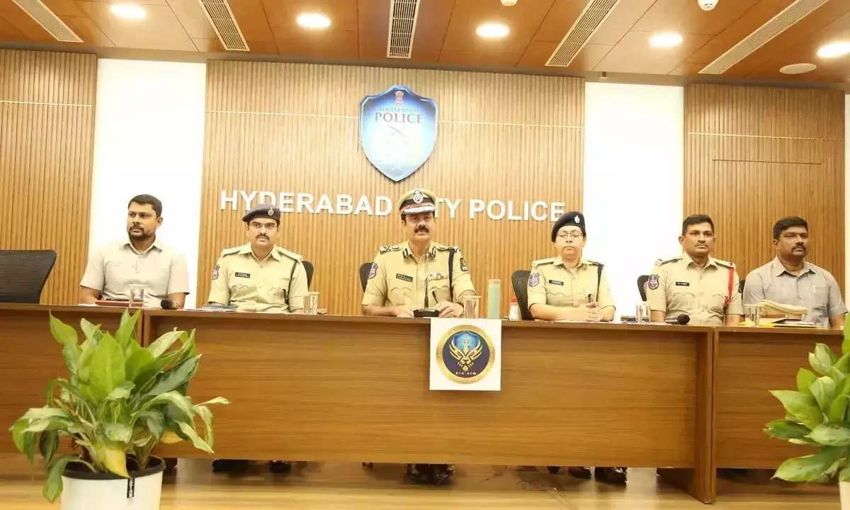 Hyderabad पुलिस ने 8.5 किलोग्राम ड्रग्स जब्त किया, तीन गिरफ्तार