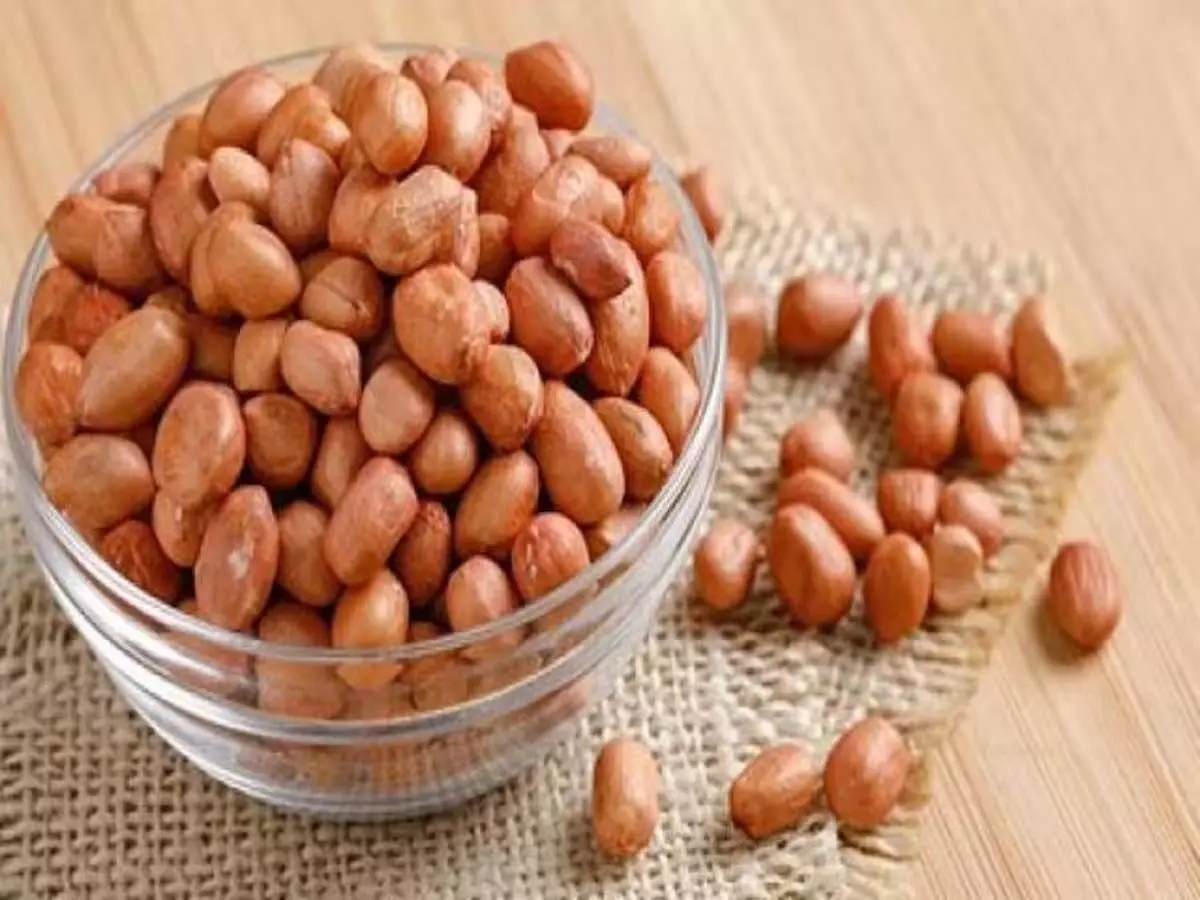 अपनाएं ये टिप्स मिनटों में निकलेगा peanut का छिलका