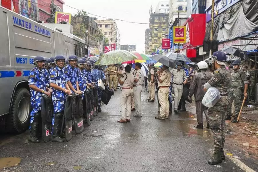 बैरिकेड्स, ड्रोन और पुलिस के साथ, नबान्न RG कार हत्याकांड पर ‘अवैध’ विरोध के लिए तैयार