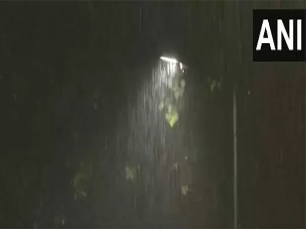 Delhi-NCR के कई इलाकों में भारी बारिश हुई