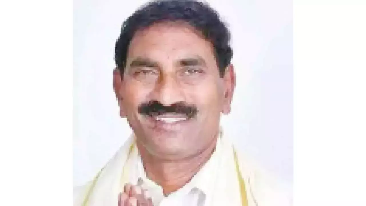 नेल्लोर जिले में YSRCP को बड़ा झटका, बीडा ने पार्टी छोड़ी