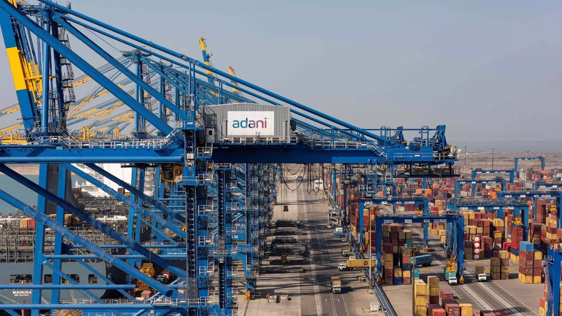 Adani Ports एंड स्पेशल इकोनॉमिक ज़ोन ने एस्ट्रो में 185 मिलियन डॉलर में 80% हिस्सेदारी खरीदी