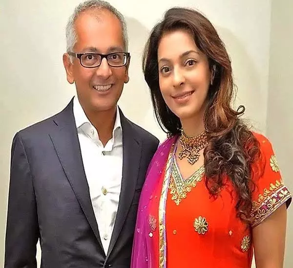 आखिर सच क्या है? Juhi Chawla को लोगों ने मारे थे ताने