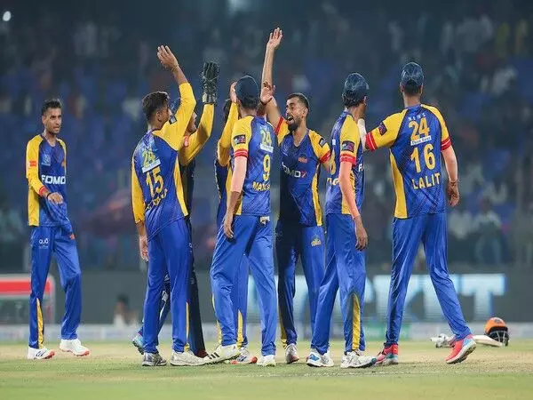 Delhi Premier League T20: पुरानी दिल्ली-6 ने वेस्ट दिल्ली लायंस को कम स्कोर वाले रोमांचक मुकाबले में हराया