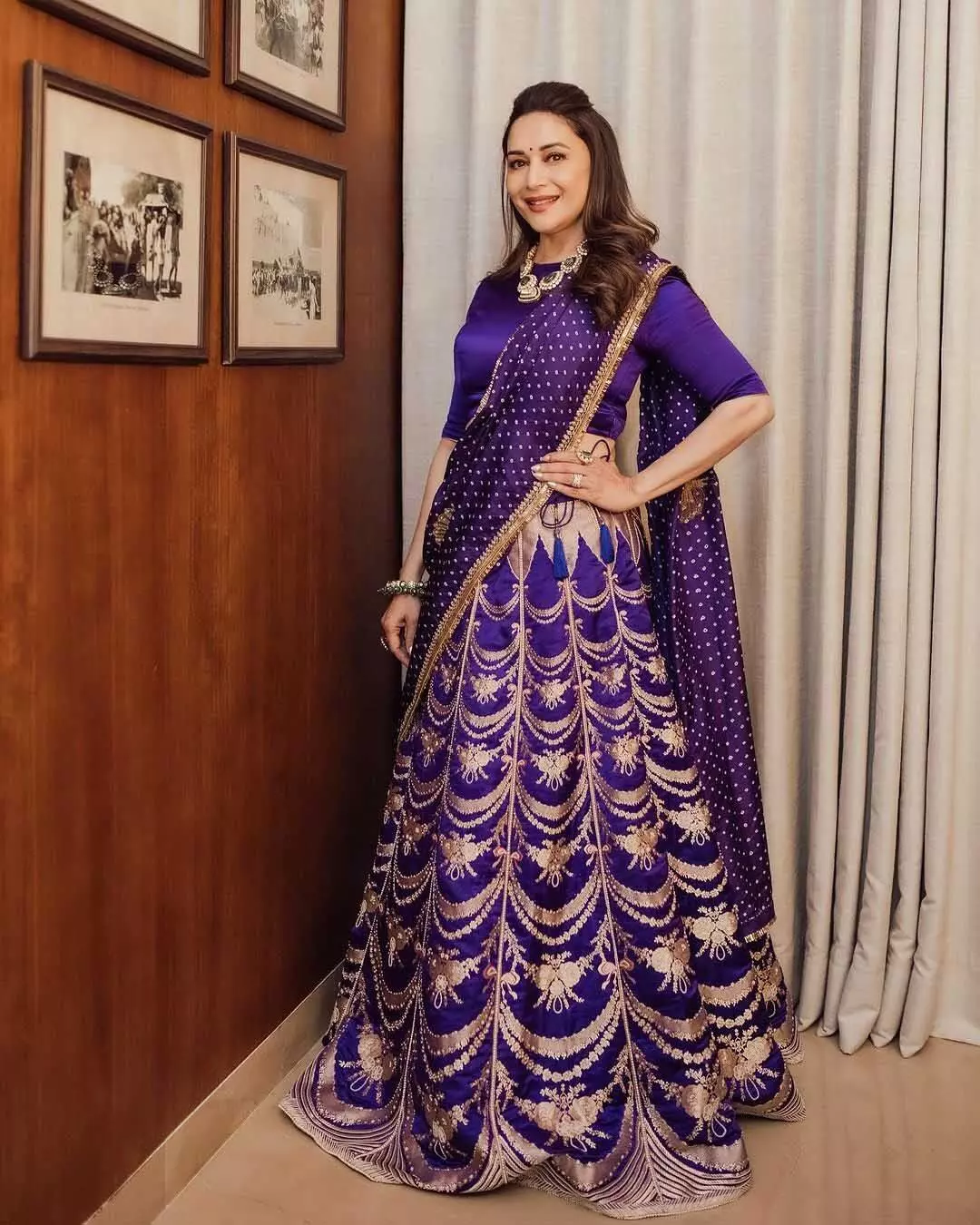 Madhuri Dixit की यह साड़ी आज भी ट्रैंड में, Festive के लिए परफेक्ट