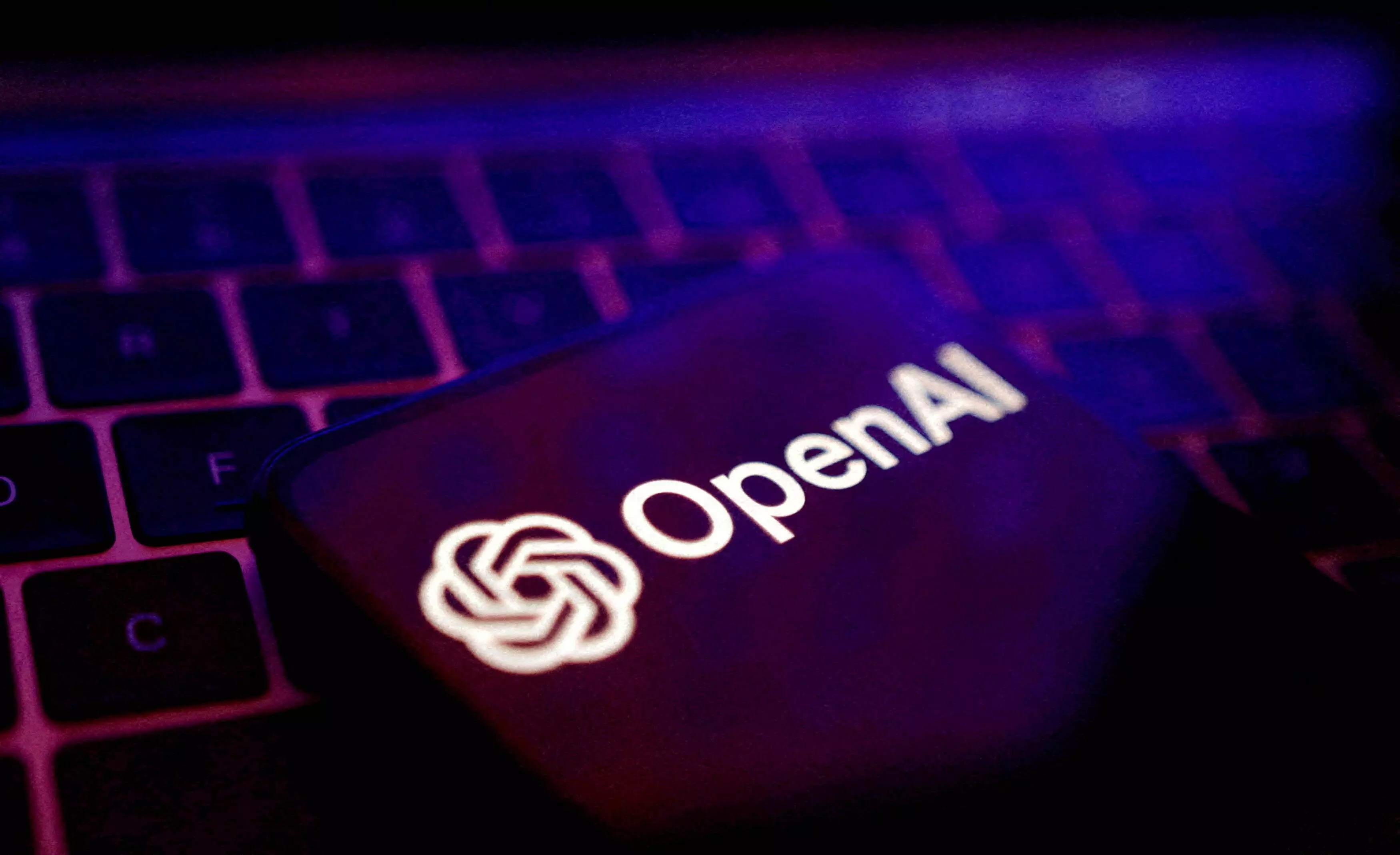 OpenAI की नवीनतम फंडिंग ने मूल्यवान प्रौद्योगिकी कंपनियों को आकर्षित