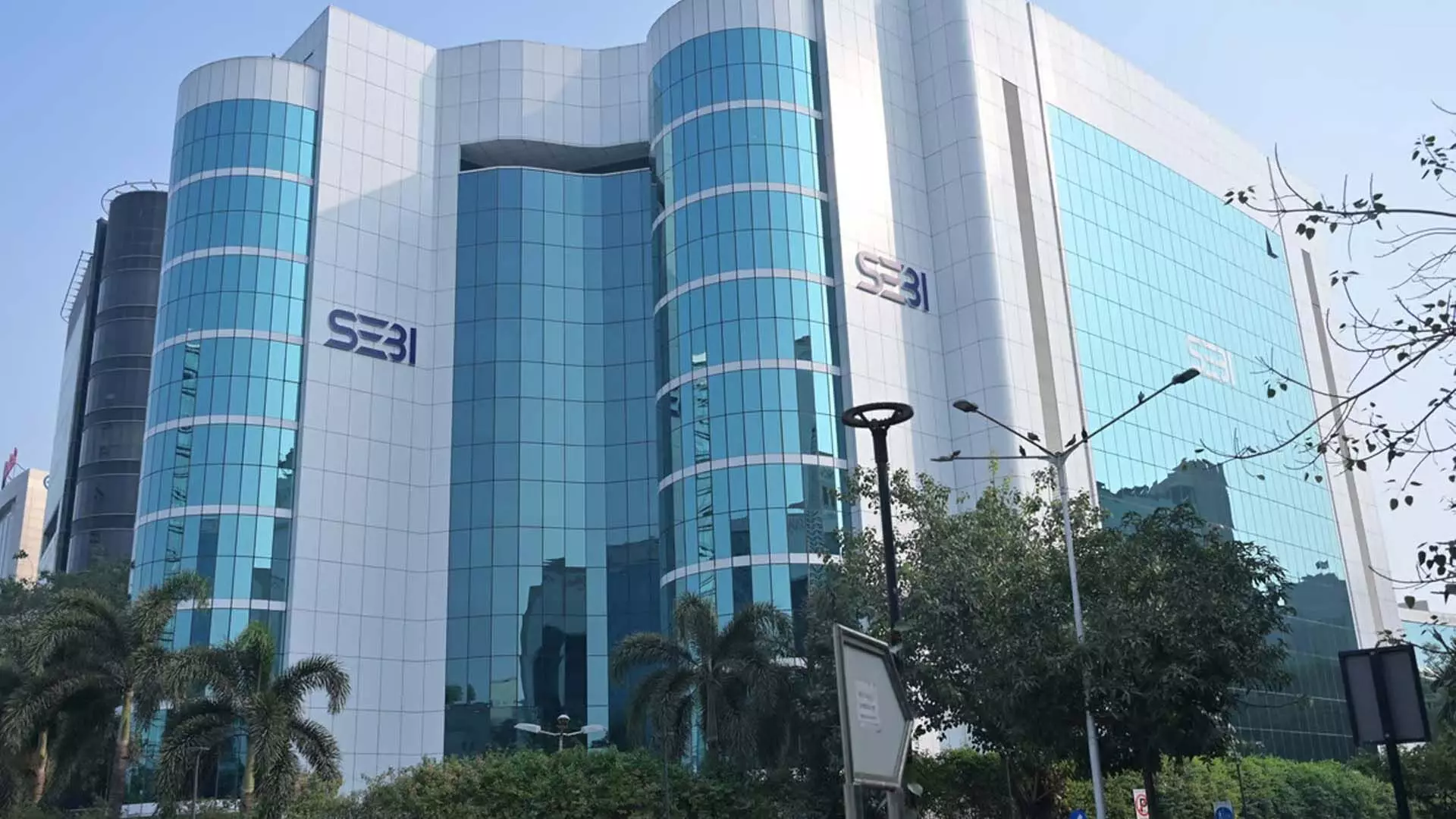 आईपीओ के 54% शेयर एक सप्ताह के भीतर बिक गए: Sebi