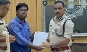 प्रदर्शनकारी जूनियर डॉक्टरों ने Kolkata पुलिस कमिश्नर से मुलाकात की