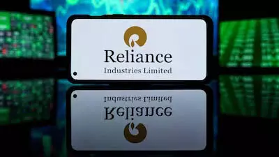 Reliance ने 10 गीगावाट घंटा बैटरी विनिर्माण क्षमता के लिए बोली जीती