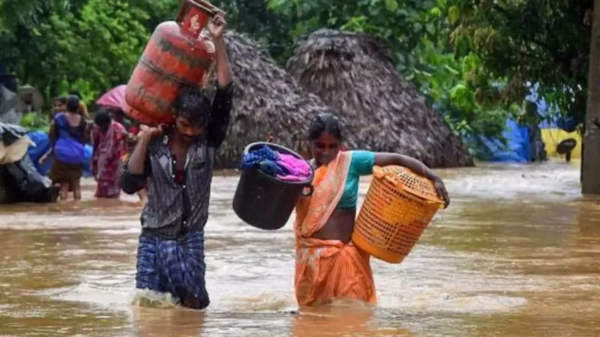 Andhra Pradesh: मृतकों की संख्या 32 हुई, केंद्रीय टीम प्रभावित इलाकों का दौरा करेगी