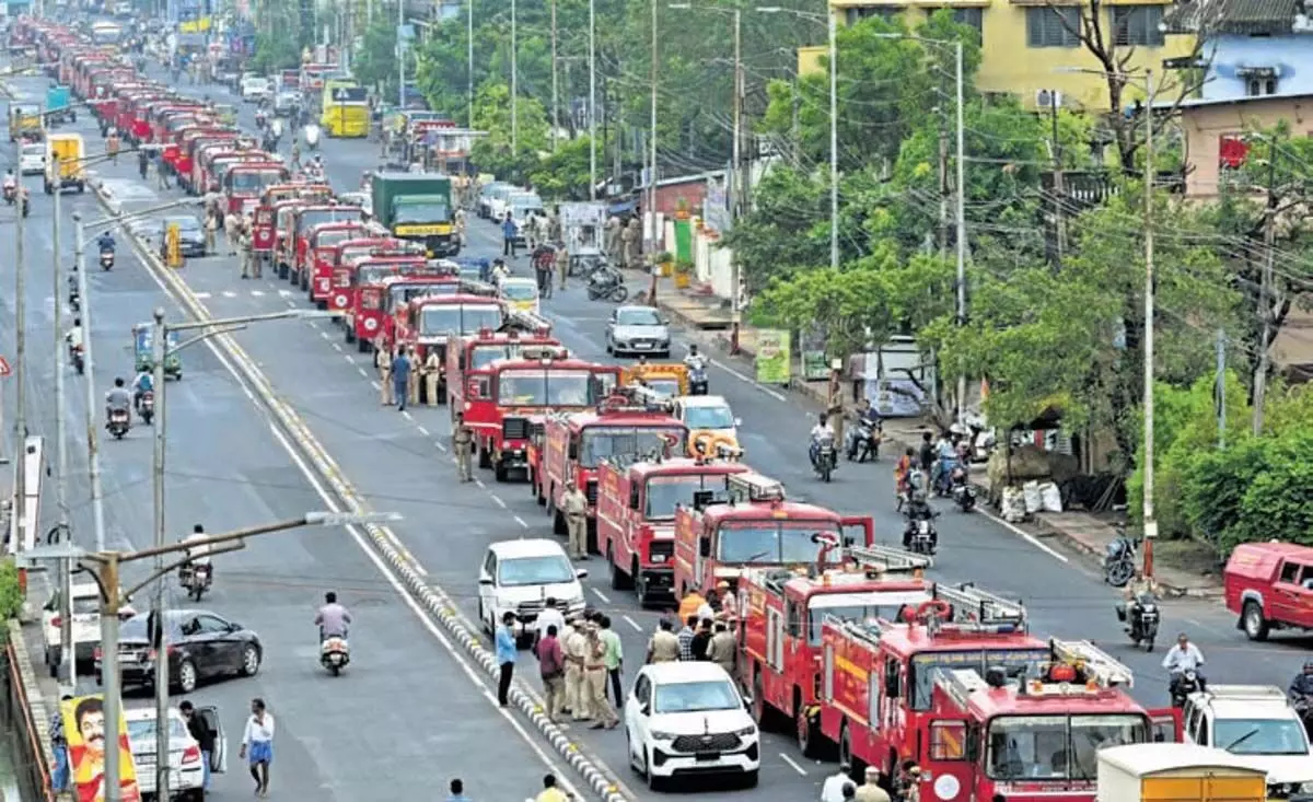 Andhra : आंध्र प्रदेश में बाढ़ राहत कार्य अभी भी चुनौती बना हुआ