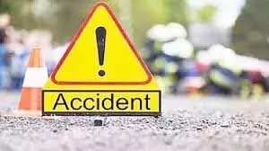 Bihar Road Accident : ट्रक और स्कूल वैन की टक्कर,  कई छात्र ज़ख्मी