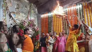 मसूरिया में बाबा रामदेव मंदिर में दर्शन के लिए लगा भक्तों का तांता, सुरक्षा के पुख्ता इंतजाम