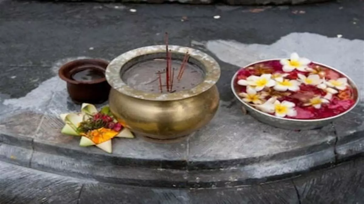 Pitru Paksha के दौरान गलती से भी न करें इन चीजों का त्याग