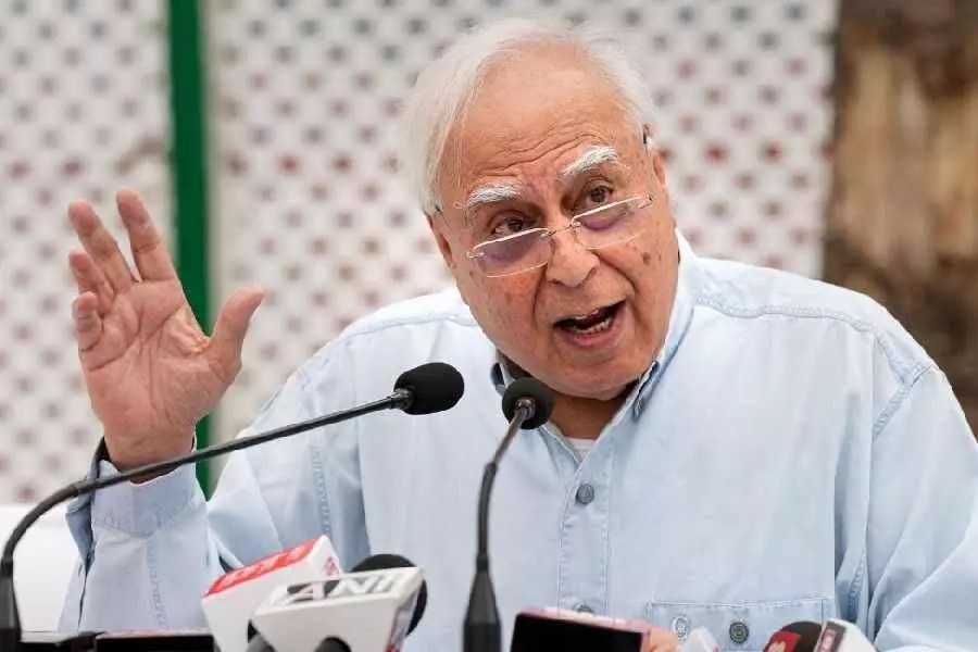 निचली अदालतों द्वारा ज़मानत देने में अनिच्छा पर Kapil Sibal की चिंताओं पर संपादकीय