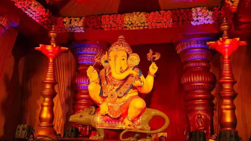 Ganesh Chaturthi को इन शुभ चीजों से सजाए