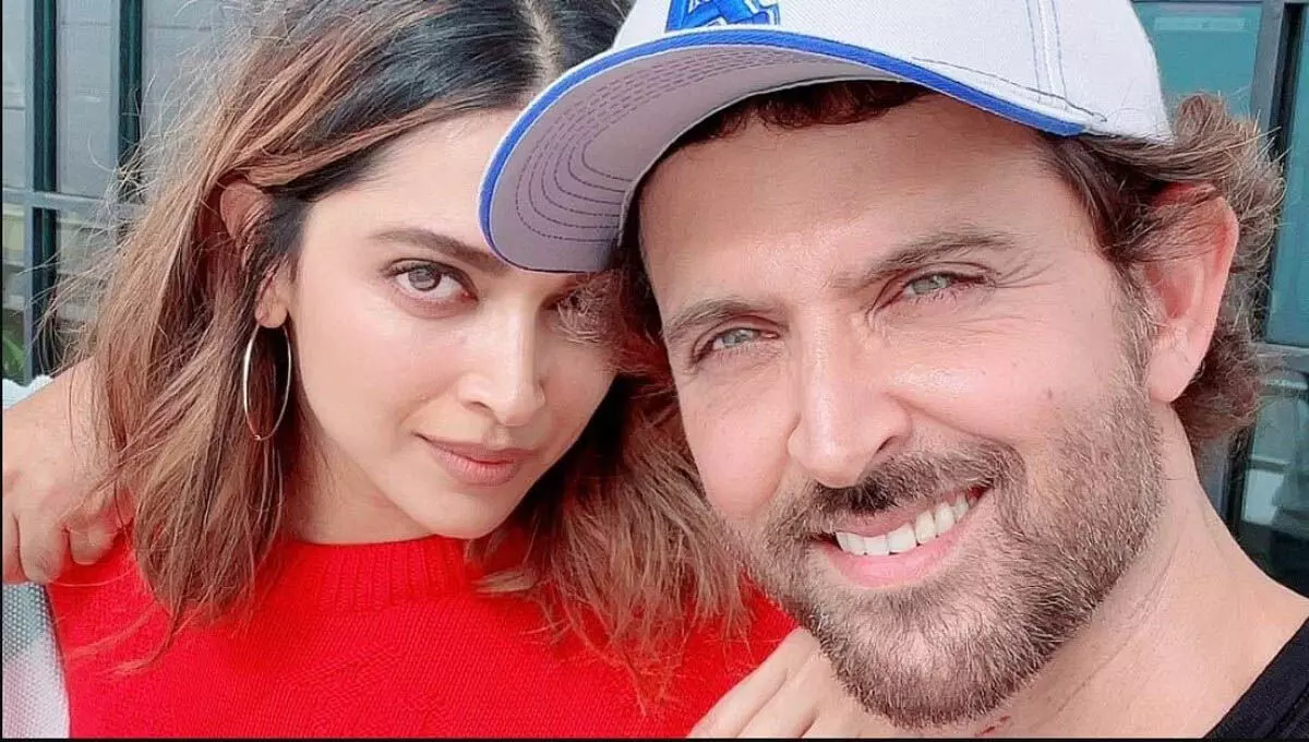 Hrithik Roshan से बात करते समय दीपिका पादुकोण किसी बात से नाखुश नजर आई