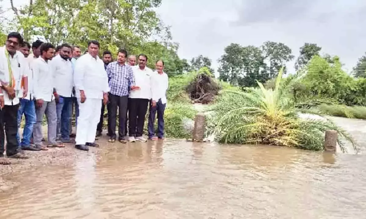 Karimnagar जिले में जलाशयों के ओवरफ्लो होने से बाढ़ का खतरा