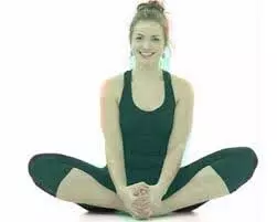 Yoga Tips:  महिलाएं रोजाना करें ये योगासन, रहेंगी फिट