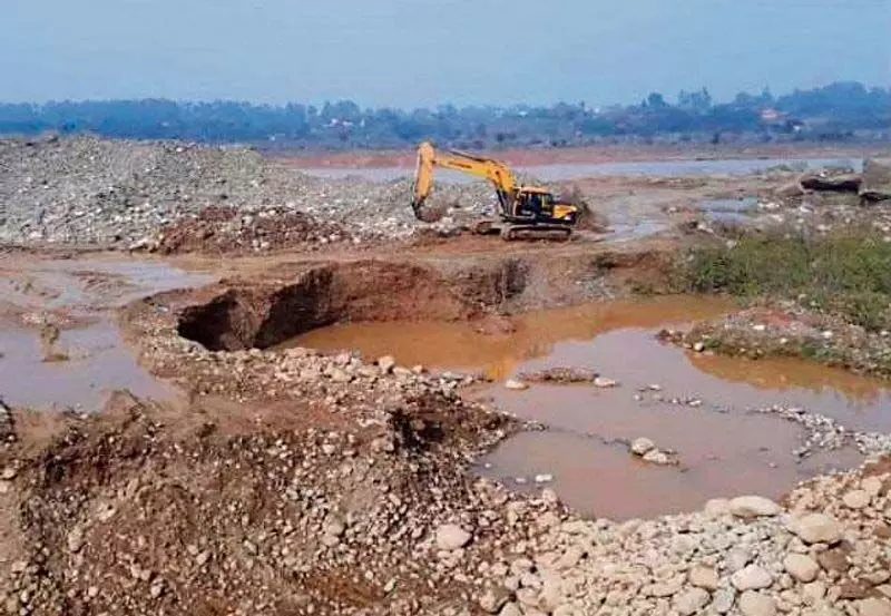 Himachal : ग्रीन बॉडी ने ‘मांड’ क्षेत्र में अवैध खनन को चिन्हित किया