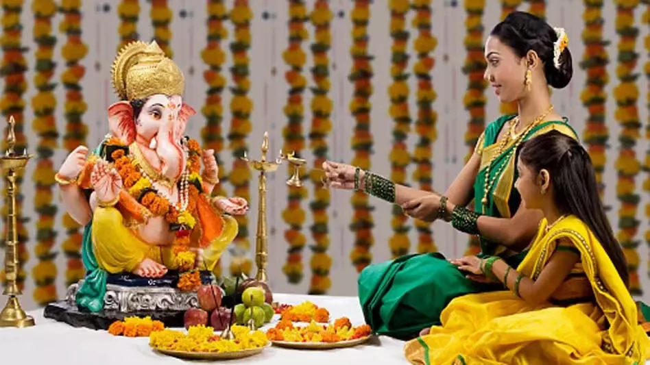 Ganesh Chaturthi पर अपने बच्चों को बप्पा से जुड़ी ये बातें बताए