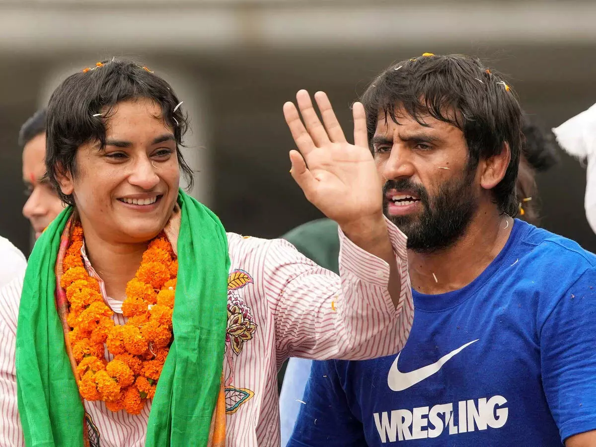 Vinesh Phogat कांग्रेस की सदस्य बनीं