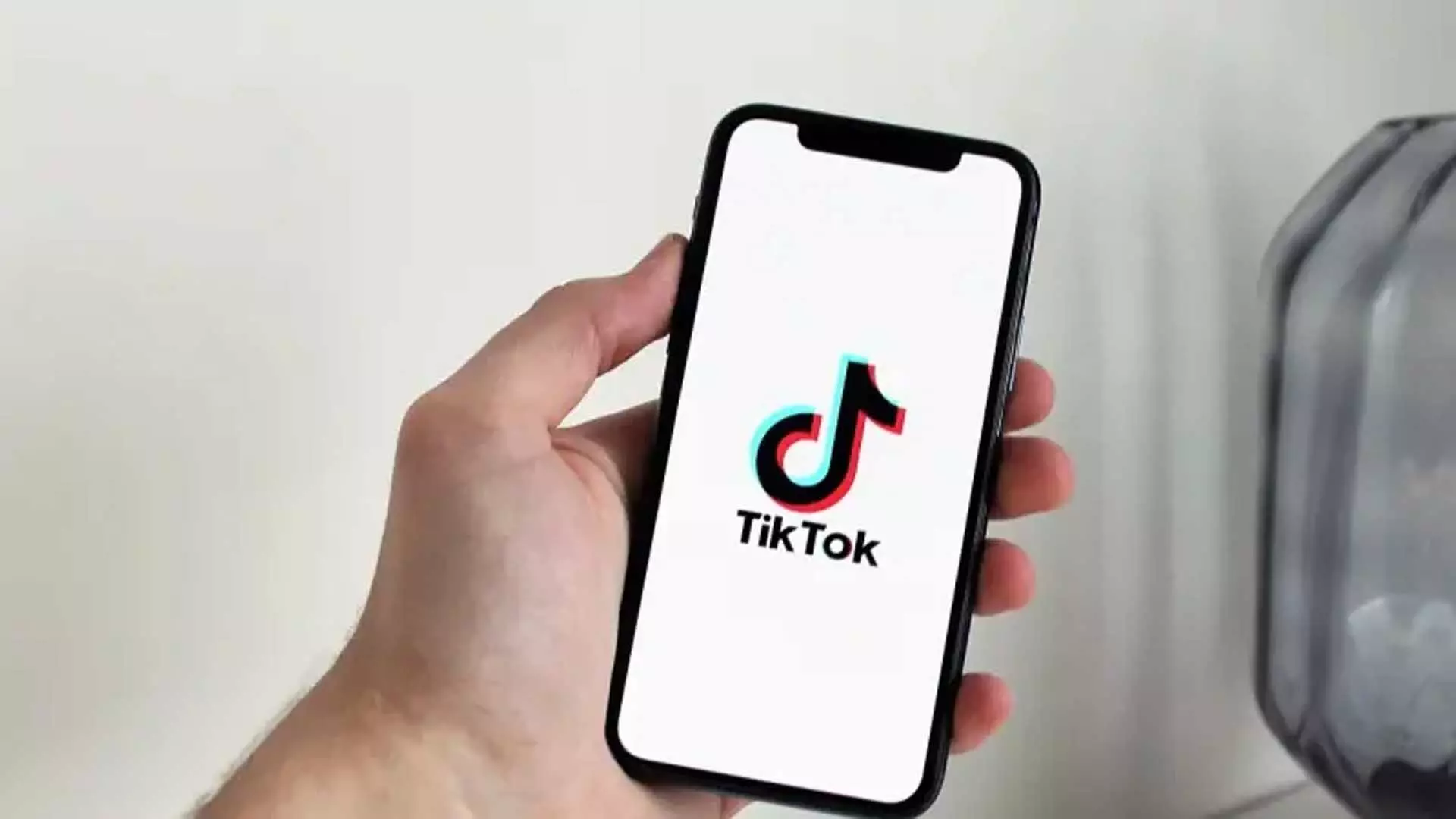 Nepal ने 9 महीने बाद कुछ पूर्व शर्तों के साथ TikTok प्रतिबंध हटाया