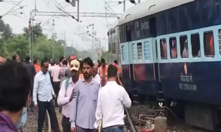 Indore-जबलपुर ओवरनाइट एक्सप्रेस के दो डिब्बे पटरी से उतरे, कोई हताहत नहीं