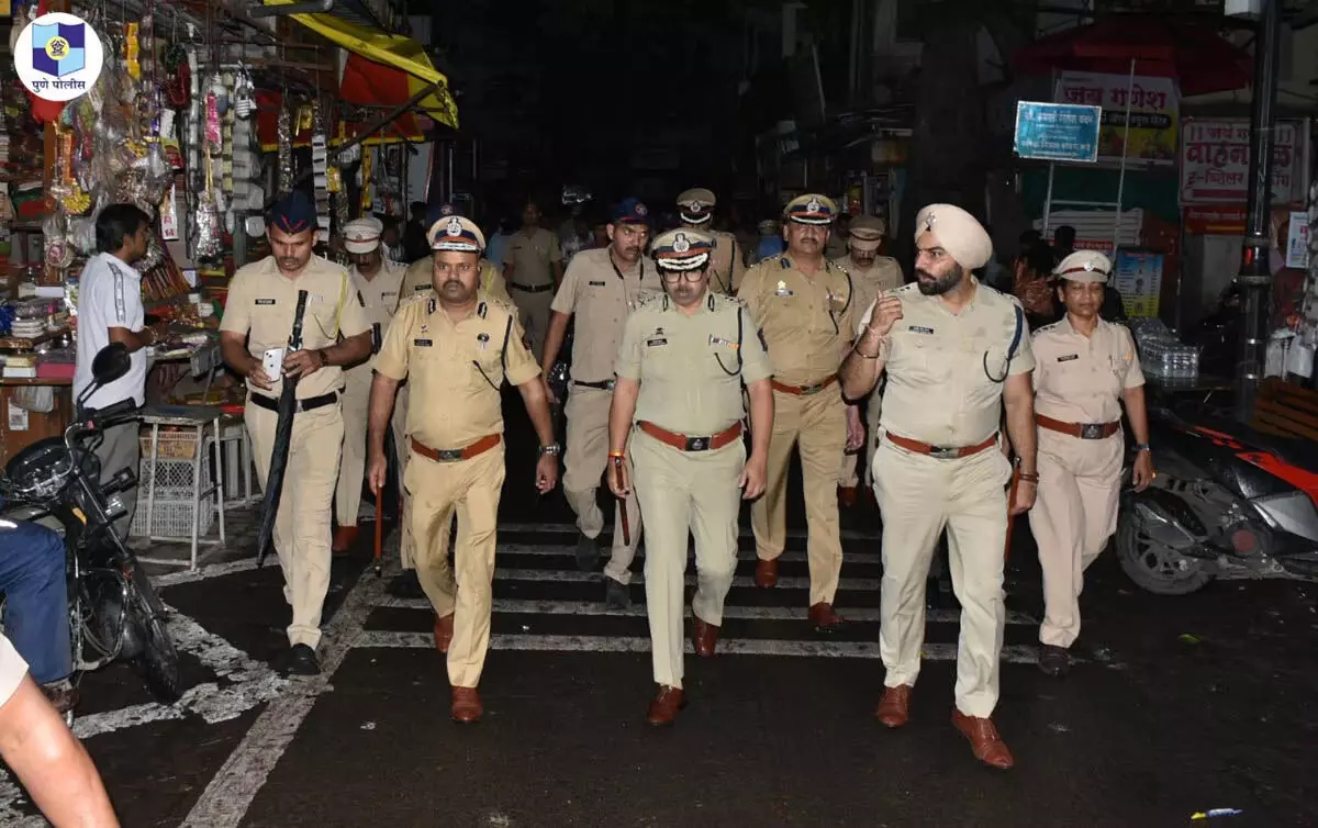 मुंबई गणेशोत्सव: शहर में 14,000 से अधिक पुलिसकर्मी तैनात किया