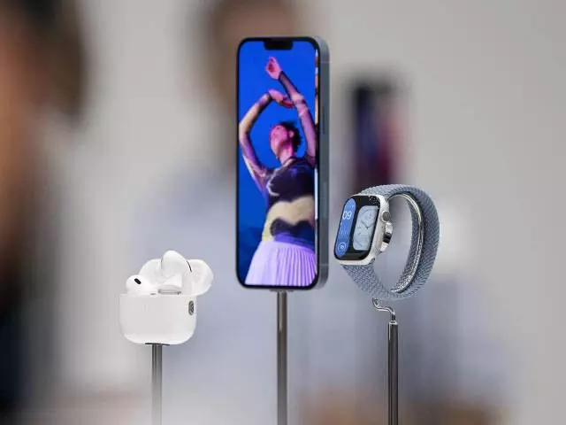 iPhone 16 के साथ स्मार्टवॉच और AirPods भी बाजार में आएंगे