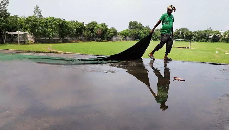 Jalandhar: बारिश ने ब्लॉक स्तर के खेलों में खलल डाला