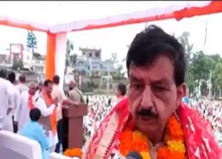 BJP उम्मीदवार पवन कुमार गुप्ता ने उधमपुर पश्चिम से नामांकन दाखिल किया