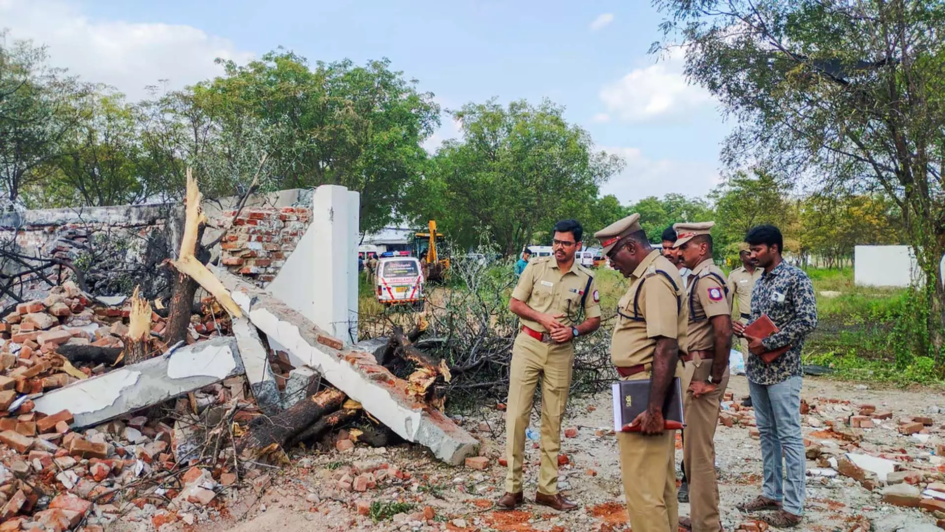 विस्फोट पीड़ितों के लिए मुआवजे की मांग वाली जनहित याचिका पर तमिलनाडु को नोटिस जारी किया